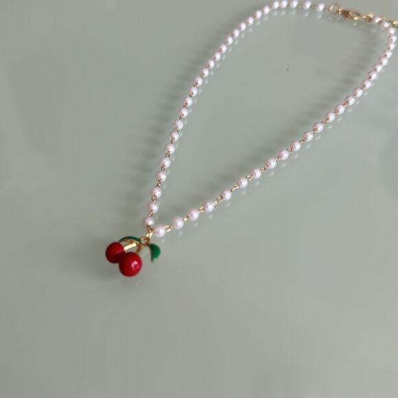 Cherry Pearl Necklace A1380 - Picture 5 of 5